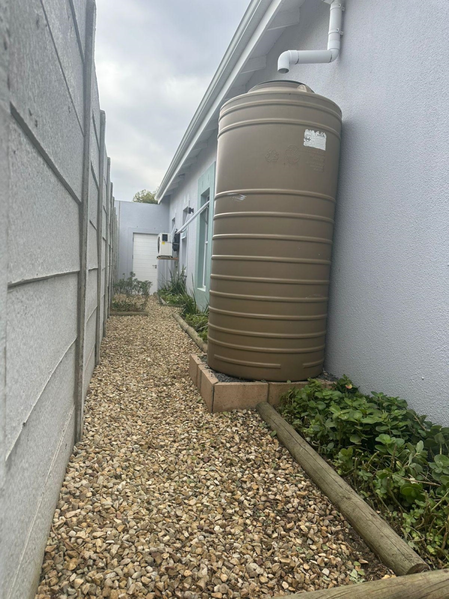 To Let 3 Bedroom Property for Rent in Burgundy Estate Western Cape